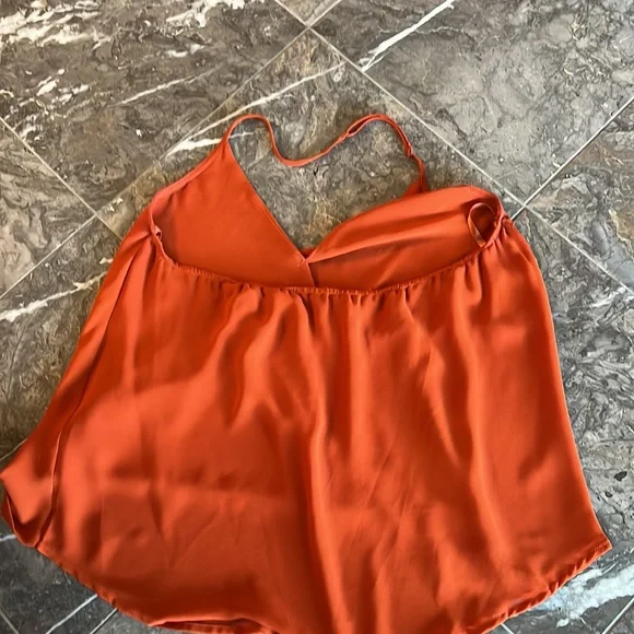 Rust colored halter top - Picture 4 of 4